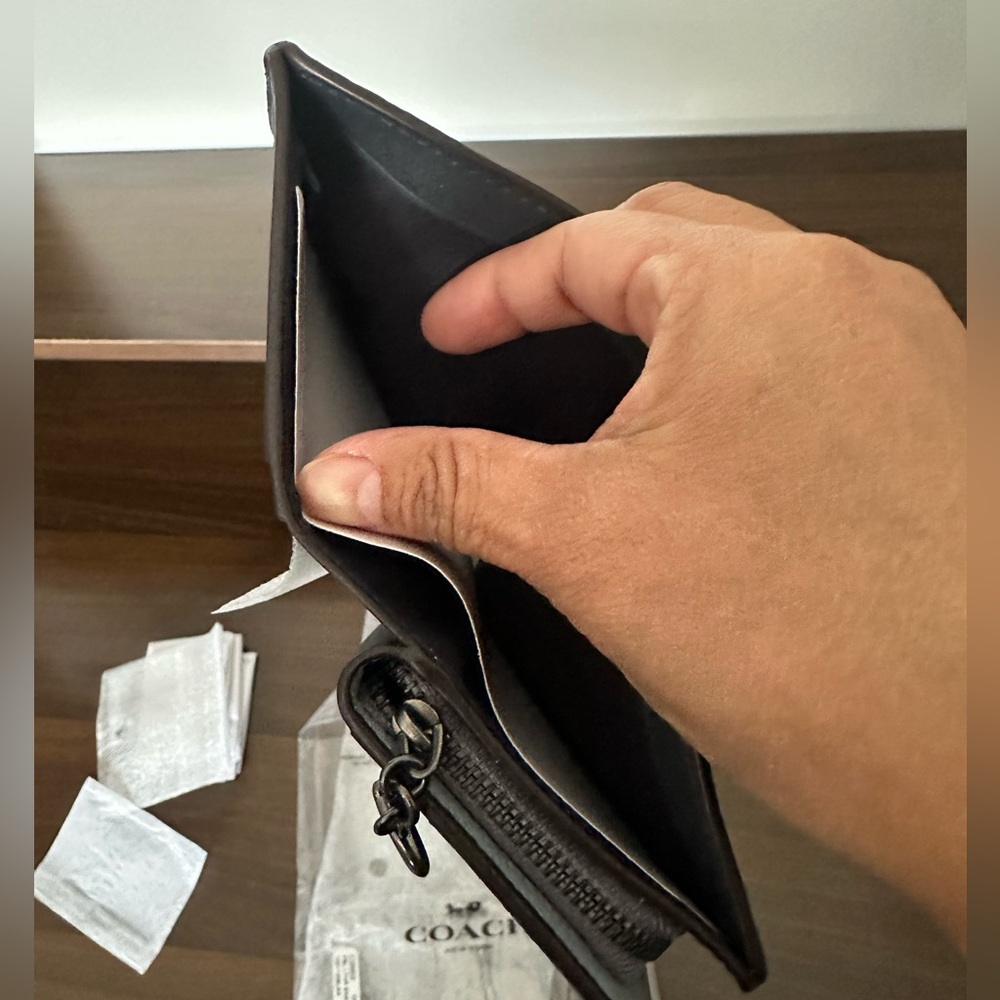 Coach Snap Wallet - Picture 7 of 9